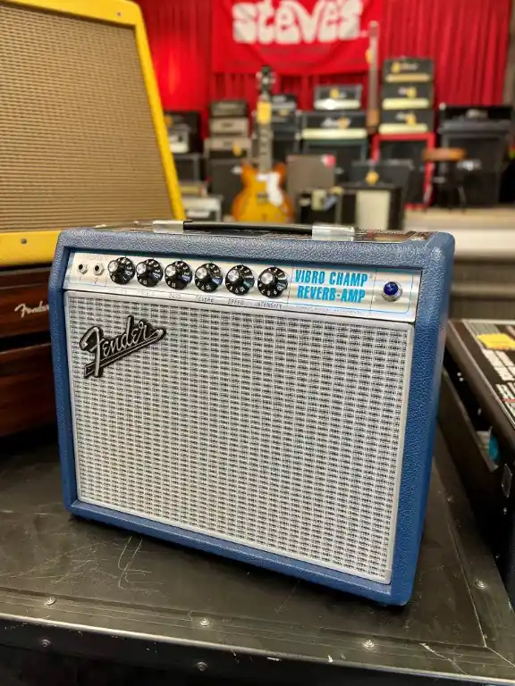 Fender - Vibro Champ Reverb-Amp FSR 227-9000-512 Price Cut
