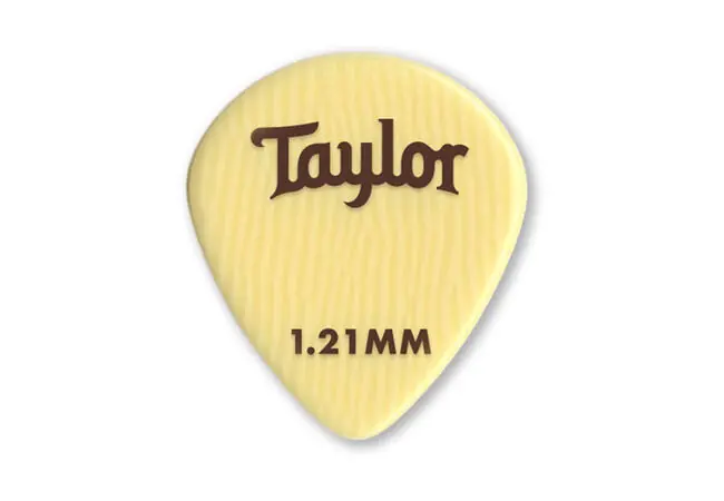 Taylor - Premium DarkTone Ivoroid 651 Guitar Picks 1.21mm 6-Pack 70721 Limited Time