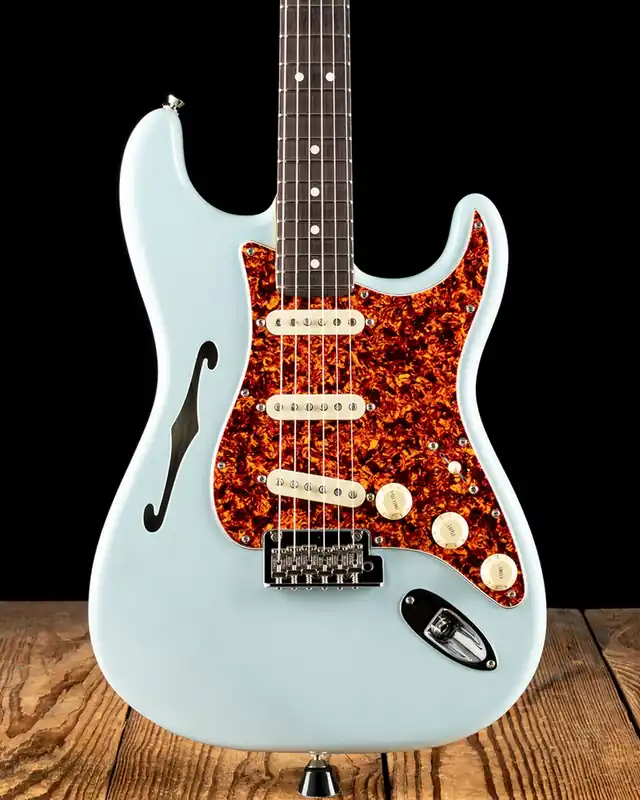 Worldwide Shipping Fender American Professional II Strat Thinline - Daphne Blue