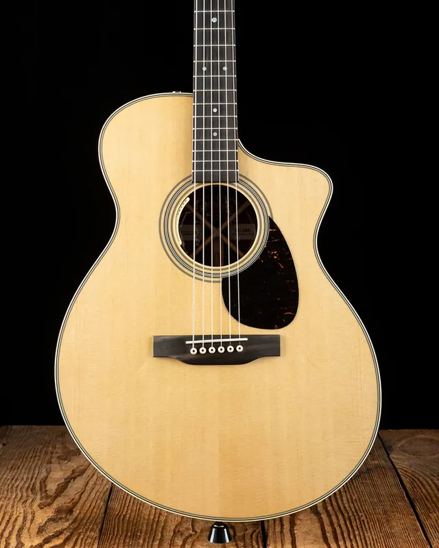 Limited Offer Martin SC-28E (LR Baggs) - Natural
