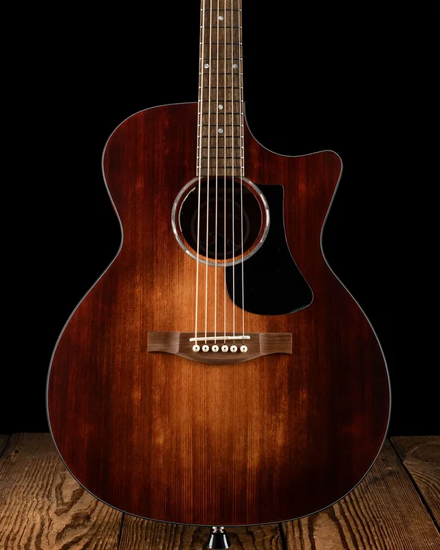 Hot Deal Eastman PCH1-GACE - Classic