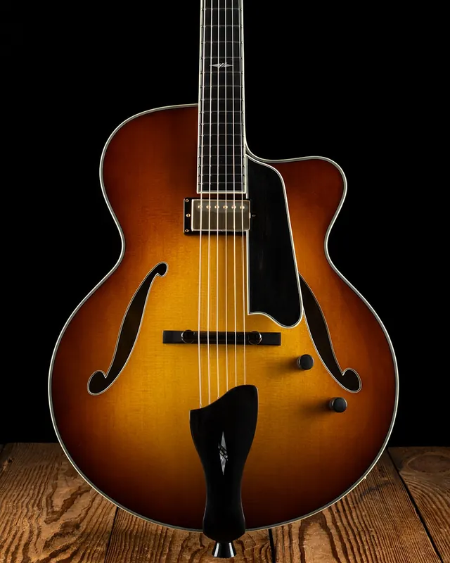 Buy Online Eastman AR805CE Archtop - Goldburst