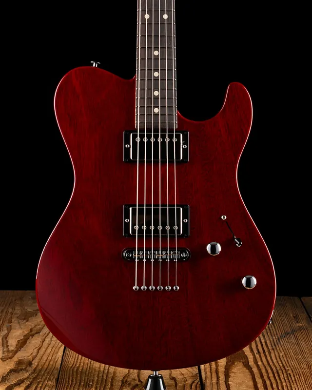Don’t Miss Out Suhr Oso Short-Scale - Trans Red