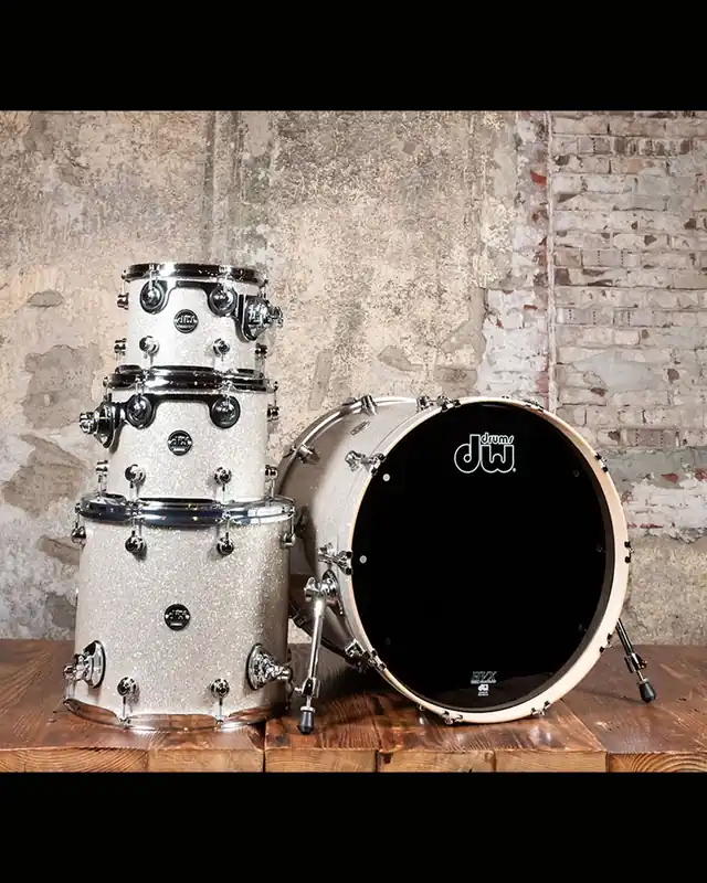 Hot Picks DW Limited Edition Performance Series 4-Piece Drum Set - Broken Glass