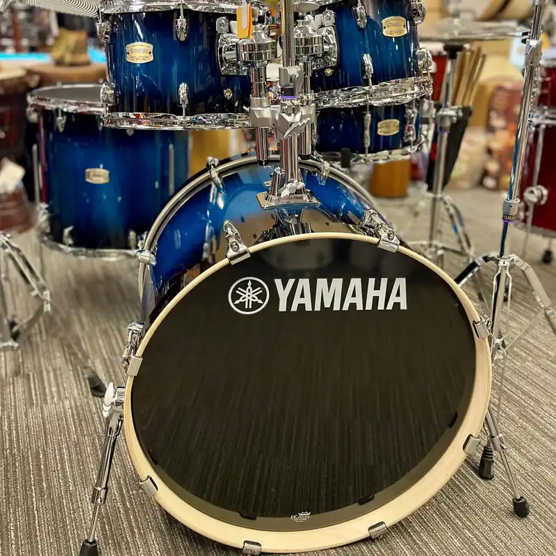 In Demand Yamaha - Stage Custom 5-Piece Shell Kit Deep Blue Sunburst SBX2F56DBS with HW680W Hardware Pack