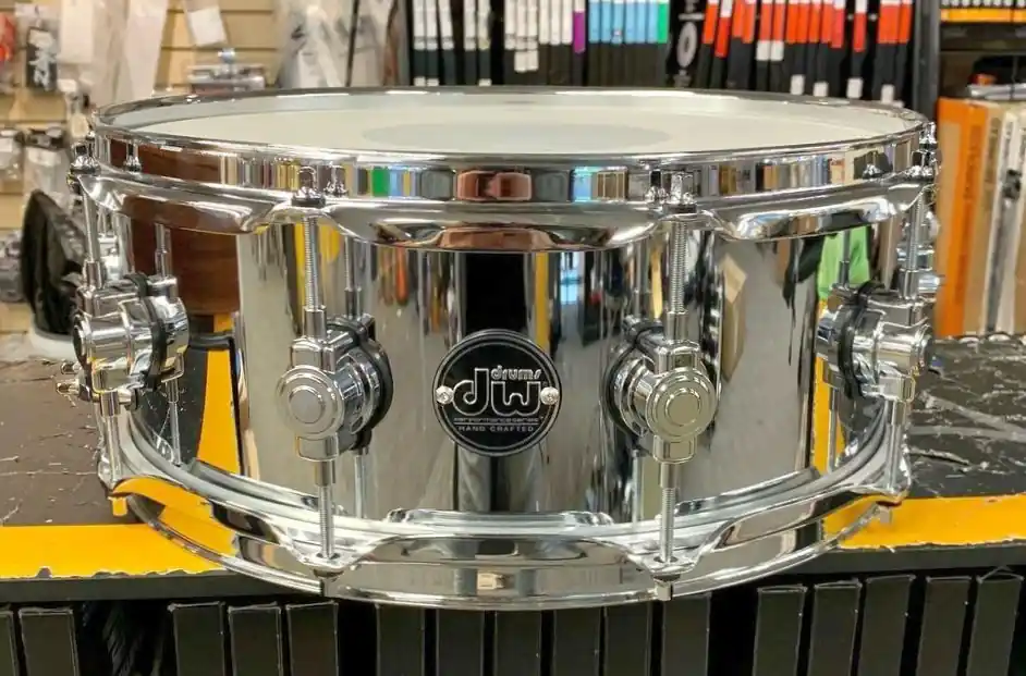 While Supplies Last DW Drums - Performance Series Snare 5.5x14 Chrome Over Steel DRPM5514SSCS
