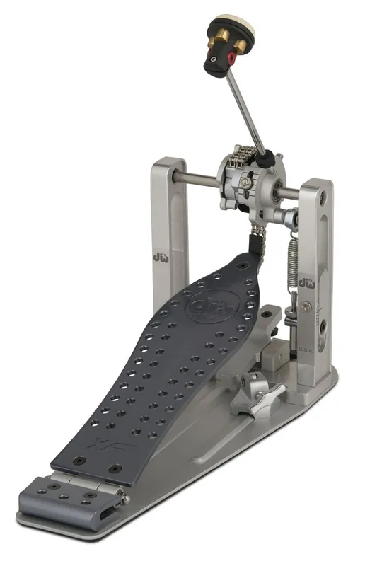 Exclusive Offer DW drums - MCD Machined Chain Drive Single Bass Drum Pedal Extended Footboard DWCPMCDXF