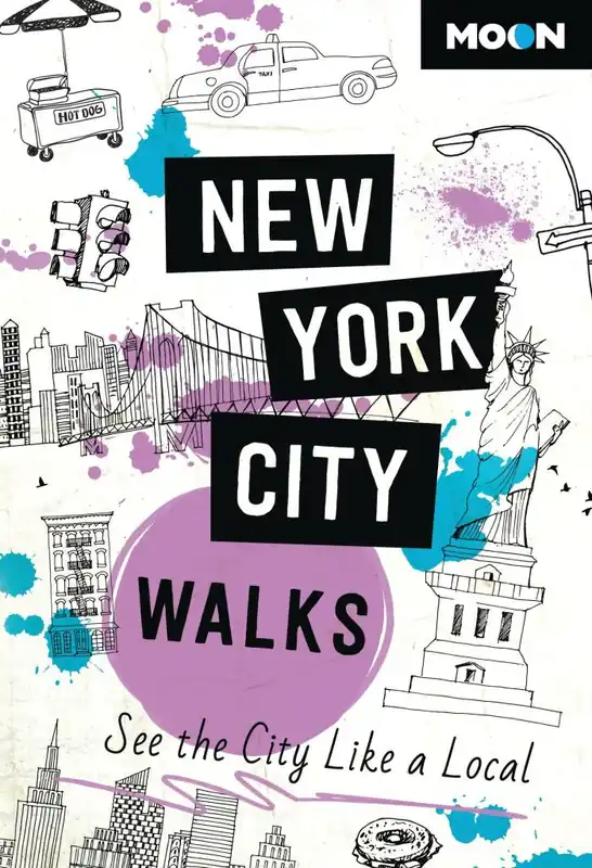 Moon New York City Walks: See the City Like a Local (Travel Guide) Wholesale