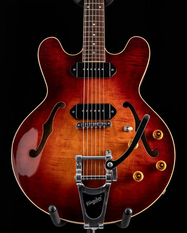 Used Heritage H-530 Bigsby Chestnut Sunburst Viral