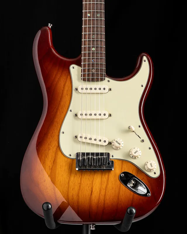 Used Fender American Deluxe Stratocaster Sienna Sunburst Flash Sale