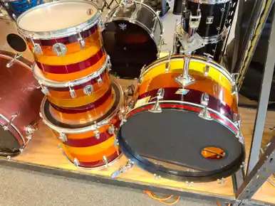 Used Ludwig VISTALITE TEQUILA SUNRISE 4 PIECE Vintage Drum Shell Kit Other 24" Kick Drum Budget