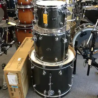 Modern Used DW PERFORMANCE SERIES 3-PIECE SHELL PACK WI Drum Shell Kit Other