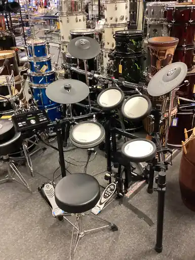 Big Sale Used Yamaha DTX542K W//THRONE/KICK PEDAL Electronic Drum Kit