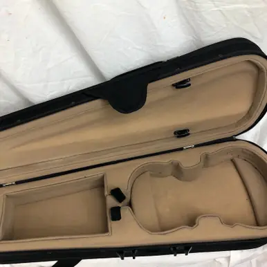 Cheap Used 4/4 VLN CASE AS IS Accessories - Band Instruments