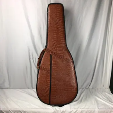 Used FAUX GATOR SKIN ACOUSTIC CASE Accessories - Guitars Must Have