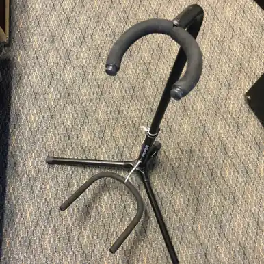 Last Chance Used On Stage GUITAR STAND XCG Accessories - Guitars