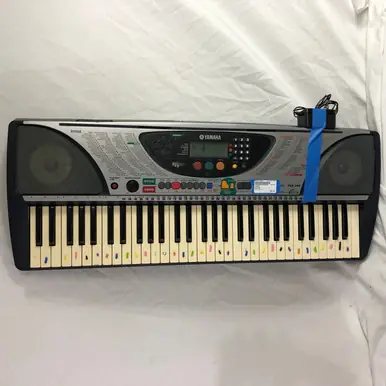 Used Yamaha PSR-240 61-Key Keyboard 61-Key Weekend Sale