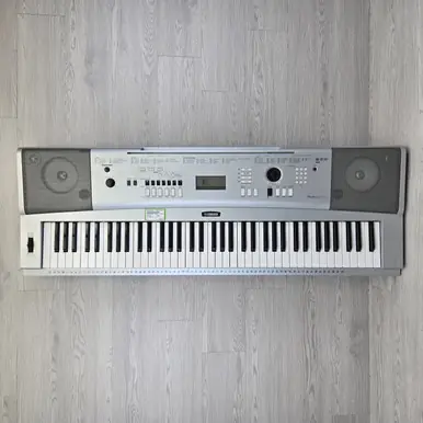 Direct From Manufacturer Used Yamaha DGX-230 76-Key Keyboard 76-key