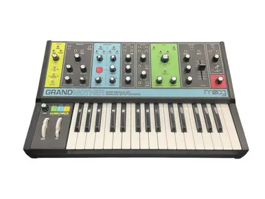 Warranty Included Used Moog GRANDMOTHER 25-Key Synthesizer 25-Key