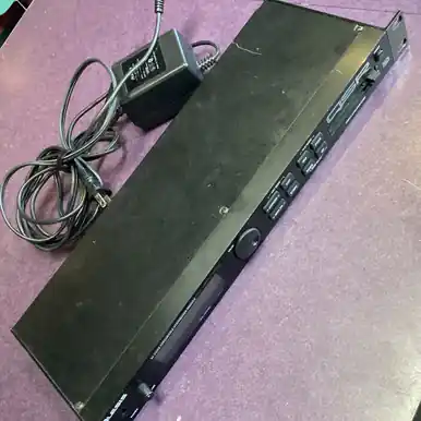 Final Sale Used Alesis QSR SYNTH MODULE Rackmount Synthesizer Rackmount