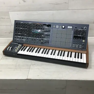 Next Day Delivery Used Arturia MATRIXBRUTE ANALOG SYNTH 49-Key Synthesizer 49-Key