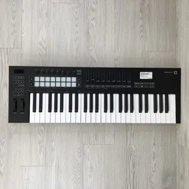 Used Novation LAUNCHKEY 49 MK3 49-Key Controller 49-Key Handmade