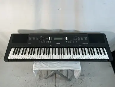 Used Yamaha PSR-EW300 61-Key Keyboard 61-Key Editor’s Pick