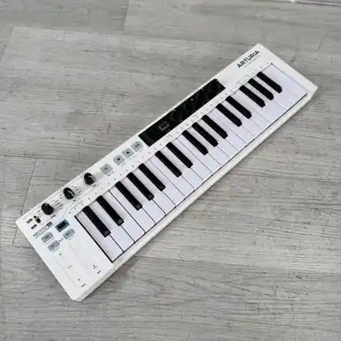 Limited Edition Used Arturia KeyStep 37 - Controller & Sequencer - 37-key