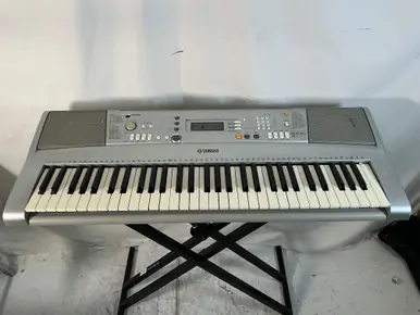 Save Now Used Yamaha YPT-300 61-Key Keyboard 61-Key