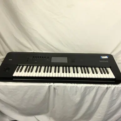 Editor’s Pick Used Korg NAUTILUS 61-Key Synthesizer 61-Key