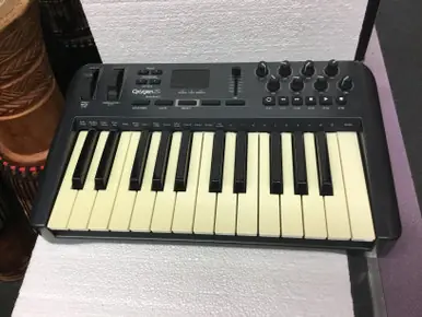 Money Back Guarantee Used M-Audio OXYGEN 25 25-Key Controller 25-Key