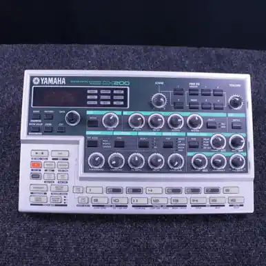Top Pick Used Yamaha DX200 DESKTOP FM SYNTHESIZER Compact Synthesizer Compact