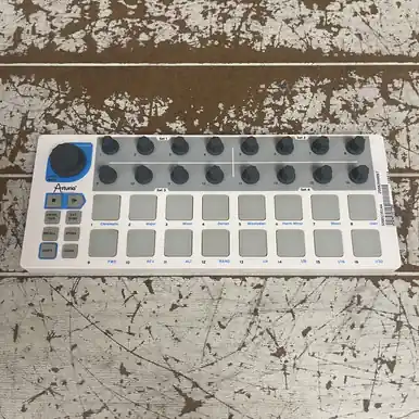 Used Arturia BEATSTEP Pad Controller Pad Markdown