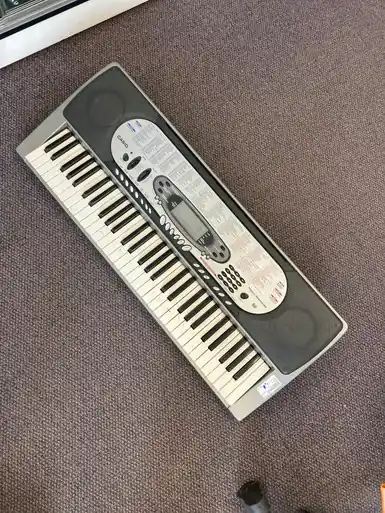 Discount Used Casio CTK-573 61-Key Keyboard 61-Key