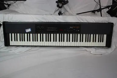 Final Sale Used Roland RD-150 88-Key Keyboard 88-key
