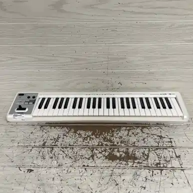Editor’s Pick Used Roland A-49 49-Key Controller 49-Key