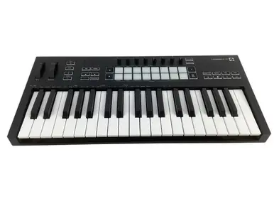 Special Offer Used Novation LAUNCHKEY 37 MK3 Compact Controller Compact