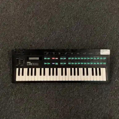 Instant Buy Used Yamaha DX-100 Vintage 49-Key Synthesizer 49-Key