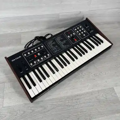 Weekend Sale Used Sequential Circuits Six-Trak - 6-voice Polyphonic Synthesizer - 49-key