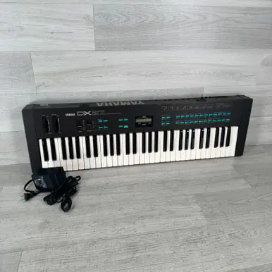 Discount Used Yamaha Vintage DX27 Digital FM Synthesizer - 61-key