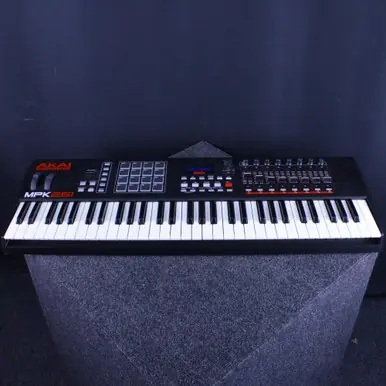 Price Cut Used Akai MPK261 NO PWR 61-Key Controller 61-Key