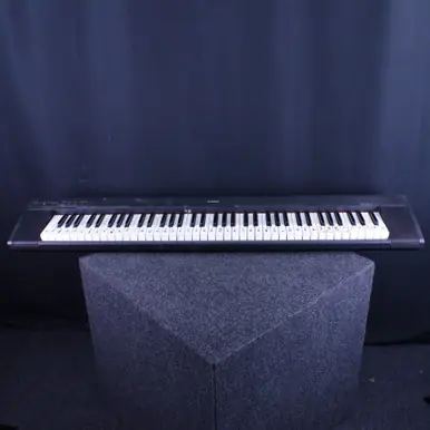 Used Yamaha NP30 W/PWR 61-Key Keyboard 61-Key Trending