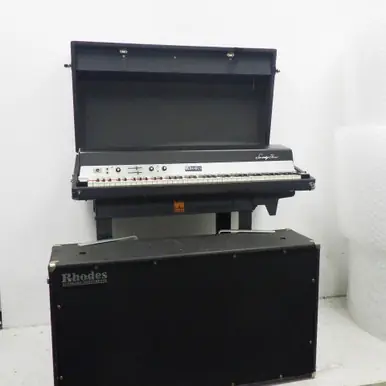 Used Fender RHODES SEVENTY THREE WITH SPEAKER Vintage 88-KeyKeyboard 88-key Best Price