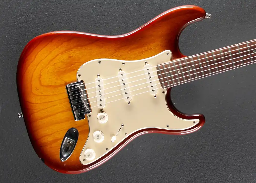 Used American Deluxe Stratocaster '06– Dave's Guitar Shop Limited Time
