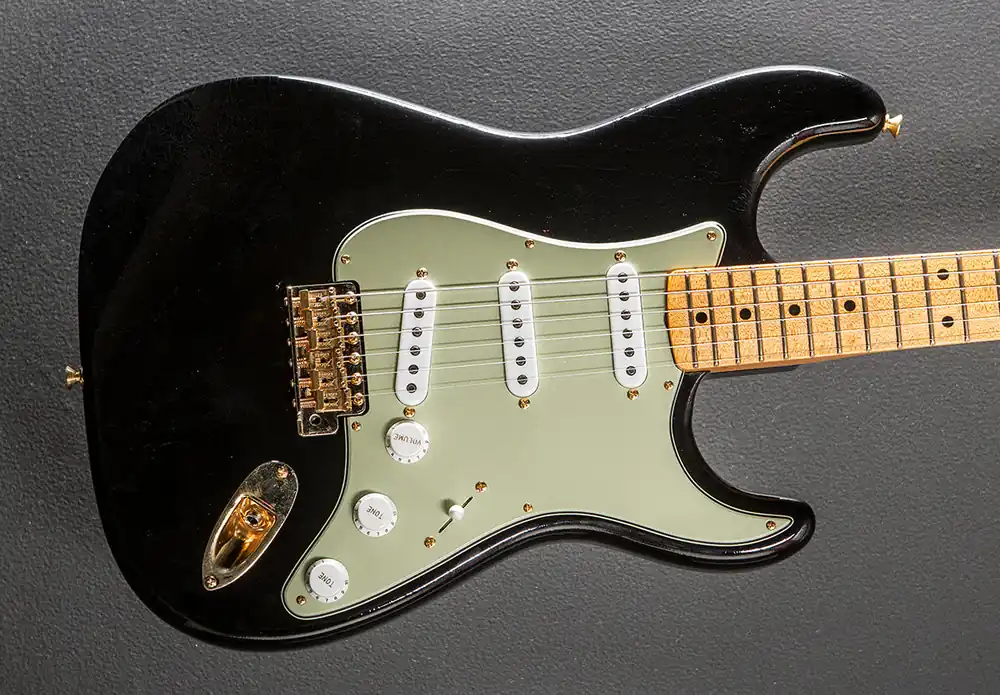 Wholesale Used Limited Edition Deluxe Closet Classic Strat '24– Dave's Guitar Shop