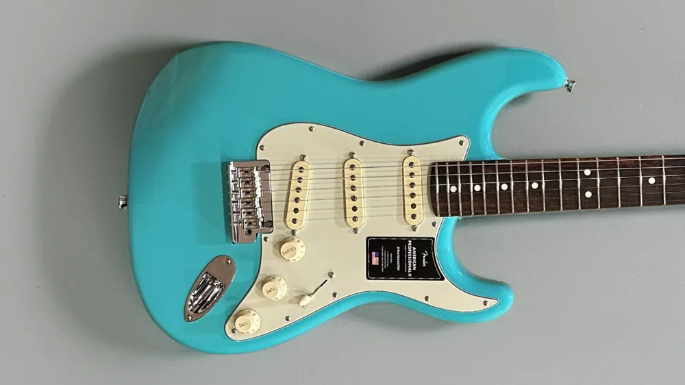 Price Cut Dave's Guitar Shop Limited Edition American Professional II Stratocast
