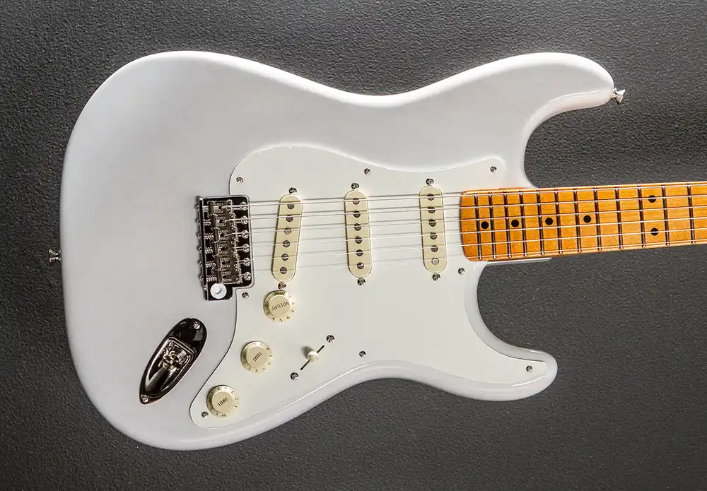Exclusive Eric Johnson Stratocaster Maple - White Blonde– Dave's Guitar Shop