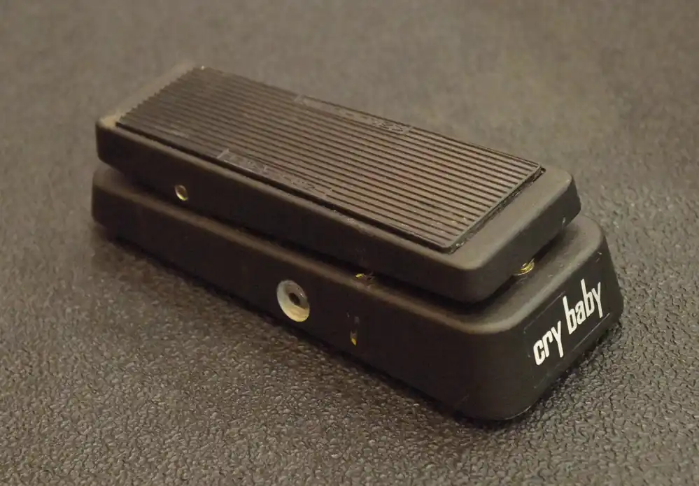 Big Sale GCB-95 Cry Baby, Recent– Dave's Guitar Shop