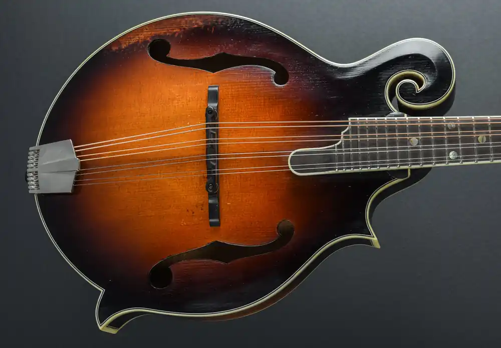 MD815/V-SB Mandolin– Dave's Guitar Shop Editor’s Pick