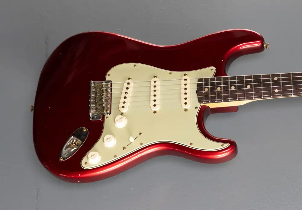 Buy Online 1960 Journeyman Relic Stratocaster - Candy Apple Red– Dave's Guitar Shop